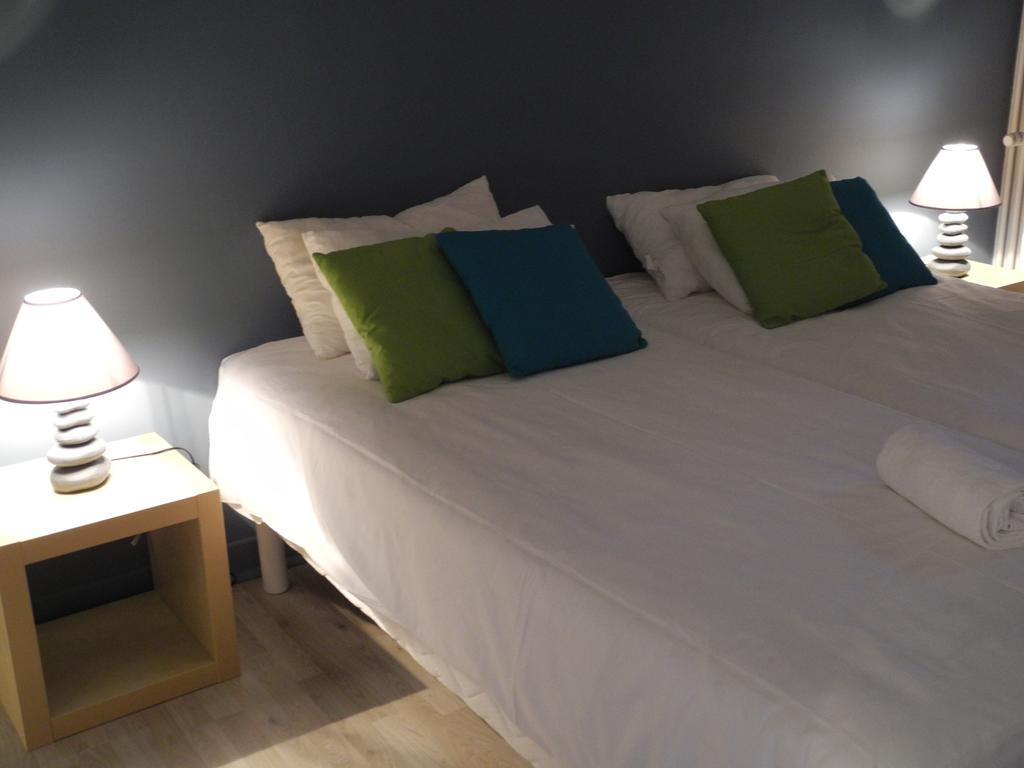 Vue sur Cité - SPA Carcasona Habitación foto