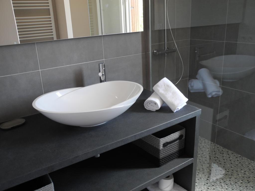 Vue sur Cité - SPA Carcasona Habitación foto